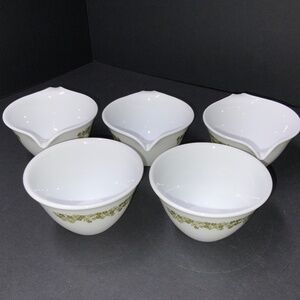 5 Piece Set of Corelle Spring Blossom, Crazy Daisy Hooked Cream (3) & Sugar (2)